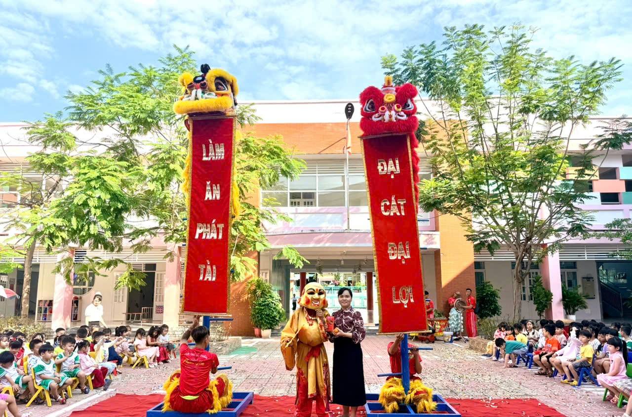 MUA CU 2